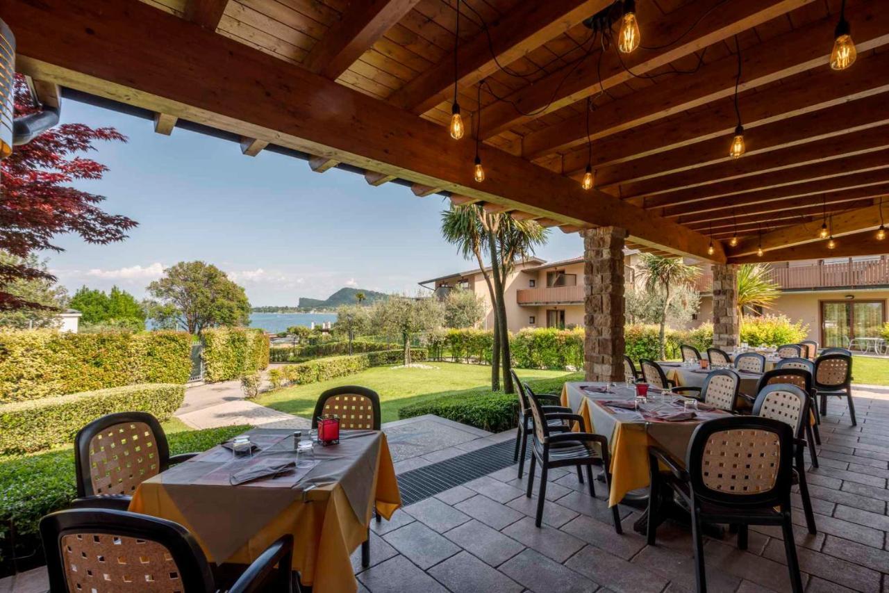 Apartment In Manerba Del Garda 22048 Exterior foto